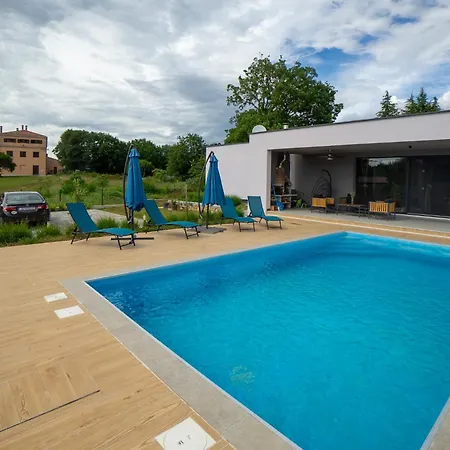 Lavender Istria Villa Sumber